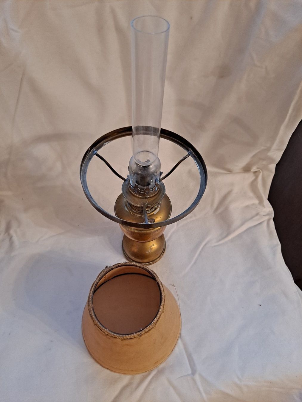 Lampade: Alte Öllampe Messing mit Lampenschirm – Usato da Reinach venduto da Taysalmon 3