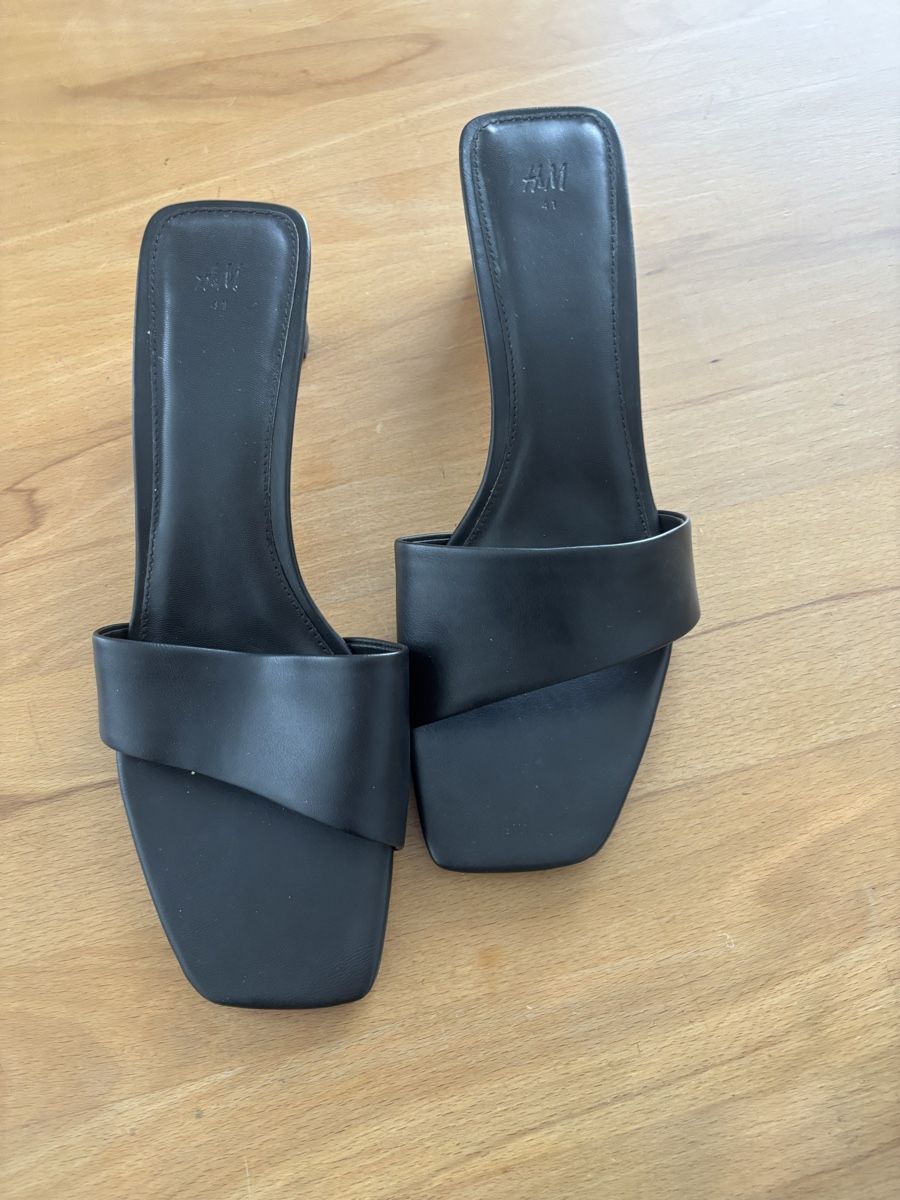 H&M Scarpe da donna: Pantoletten gr.41 von H&M Neu – Nuovo (secondo la descrizione) da Zug venduto da Biki72
