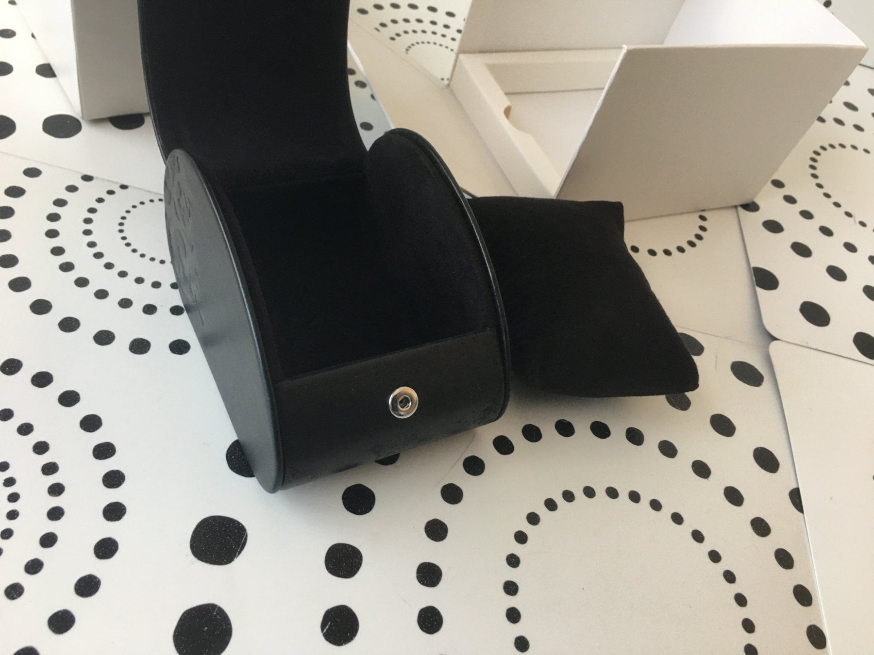 Balmain Uhrenboxen: PIERRE BALMAIN ORIGINAL - WATCH CASE BOX ECRIN ETUI !!! – Gebraucht aus Epalinges von dream-watch 4