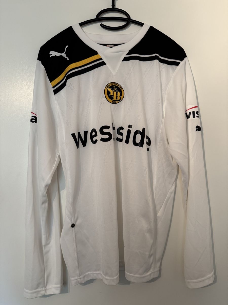 Puma Leibchen & Hosen: Trikot BSC YB 10/11 Langarm – Gebraucht aus Worb von vd986u