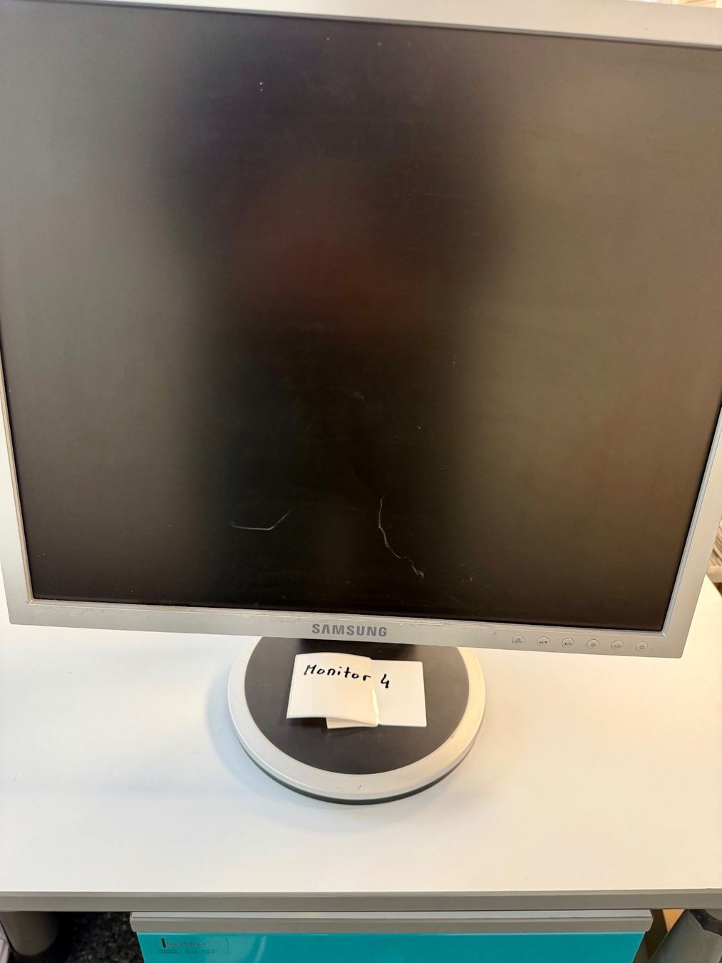 Samsung Monitor: Monitor ab 1 Franken – Usato da Einigen venduto da Medicom-Pharma 9