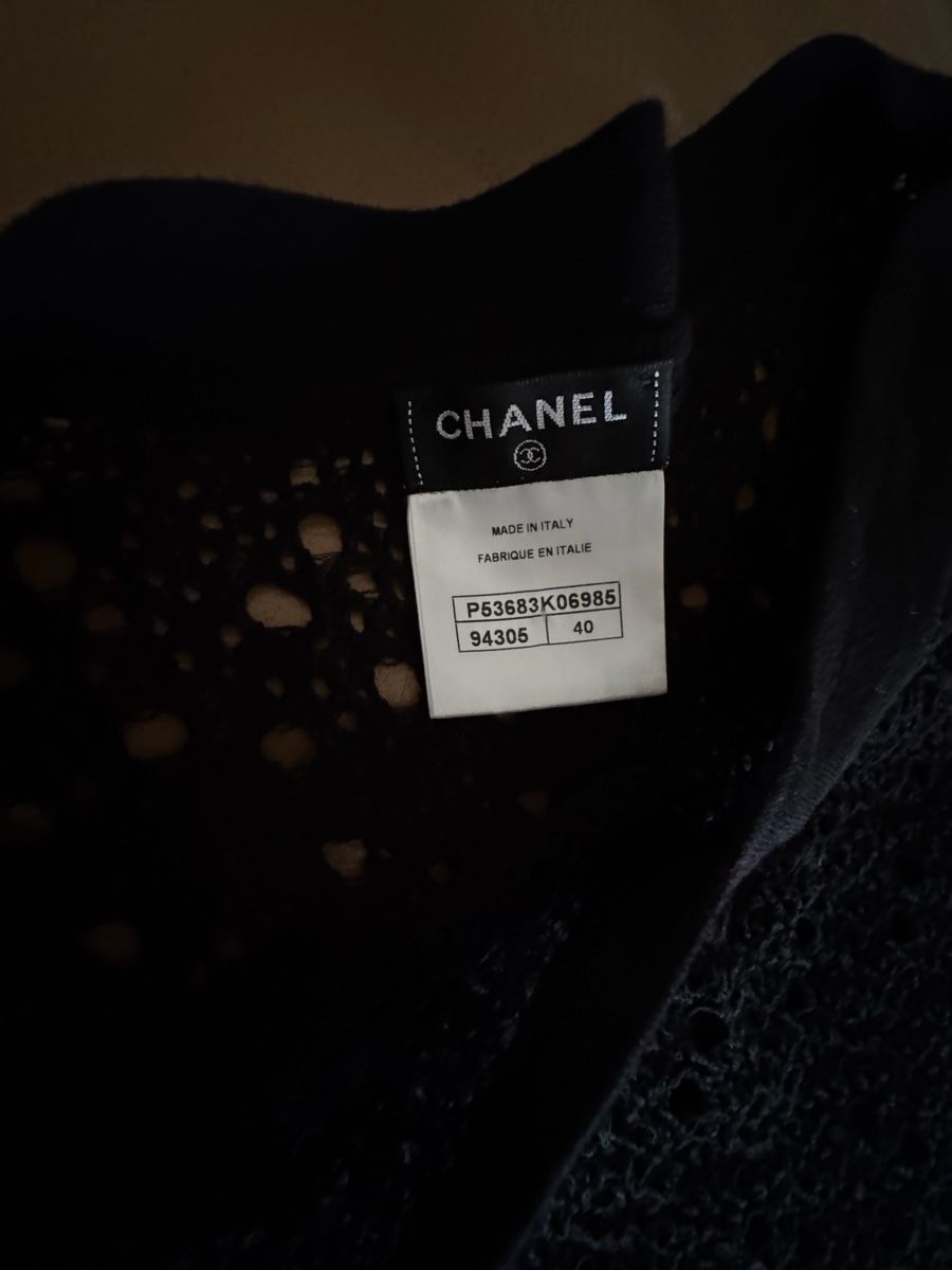 Chanel Maglioni & Felpe: Chanel Black Knit Top, Size 40 – Usato da Belp venduto da Aliya 4