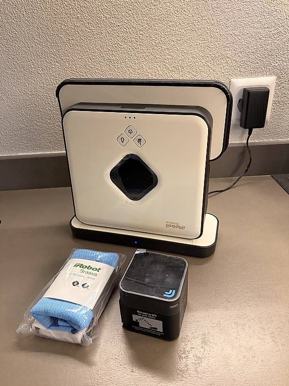 Aspirapolveri & Accessori: Robot pulizia pavimenti umido – Usato da Cadro venduto da sim_2q9z 1