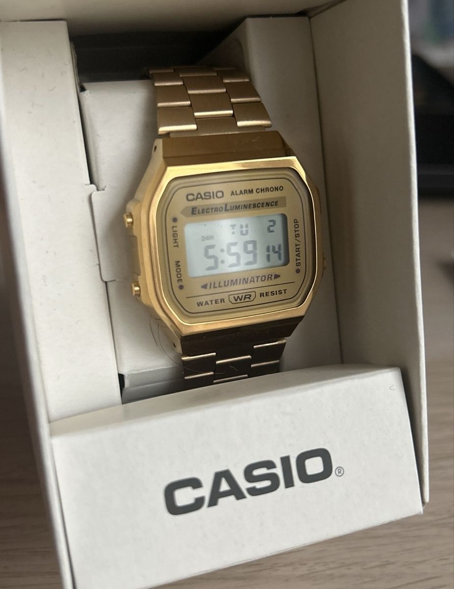 Casio Orologi: Goldene digitale Casio Armbanduhr – Nuovo (secondo la descrizione) da Thun venduto da Shana.008 3