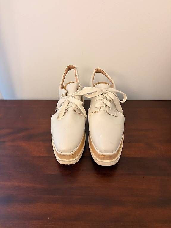 Damenschuhe: Platteau-Schuhe weiss Grösse 38 – Gebraucht aus Basel von yet_7svp 1