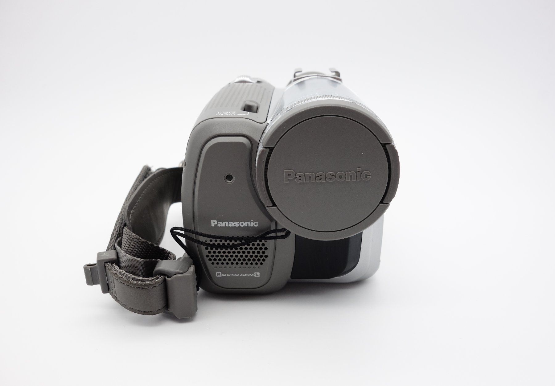 Panasonic Camcorder: Caméra caméscope Panasonic NV-GS75EK avec accessoires – Gebraucht aus La Rippe von Kopernic 3