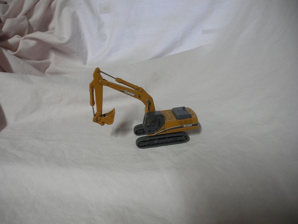 MASCOT GROUP NR. 8252 BAGGER CASE UNBESPIELT CA. 10 CM (Neu (gemäss ...