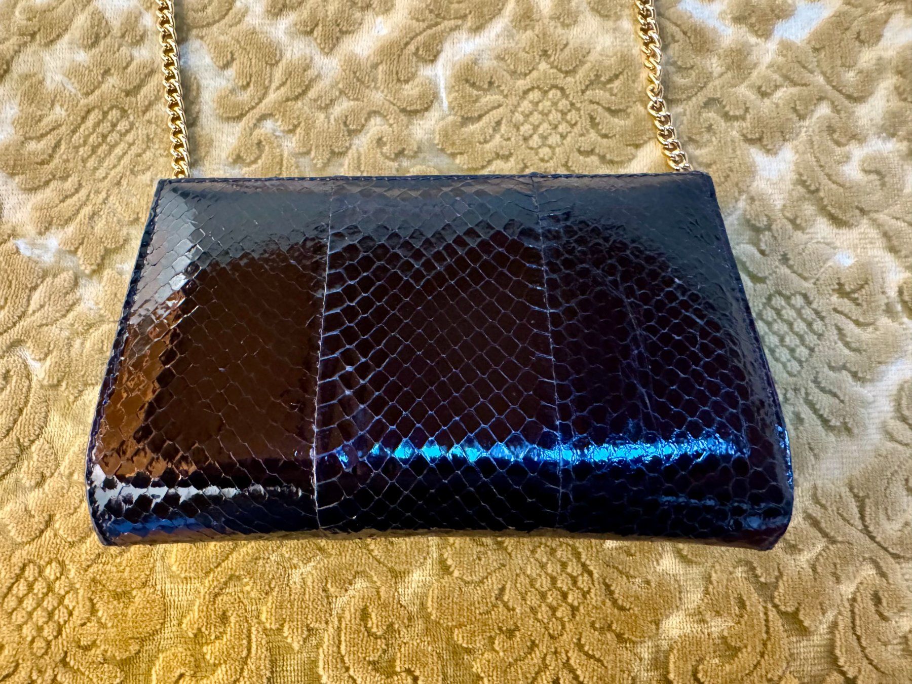 Taschen für Damen: Sac à main vintage en cuir noir effet python brillant – Gebraucht aus Athenaz (Avusy) von Kurtzuegg 1