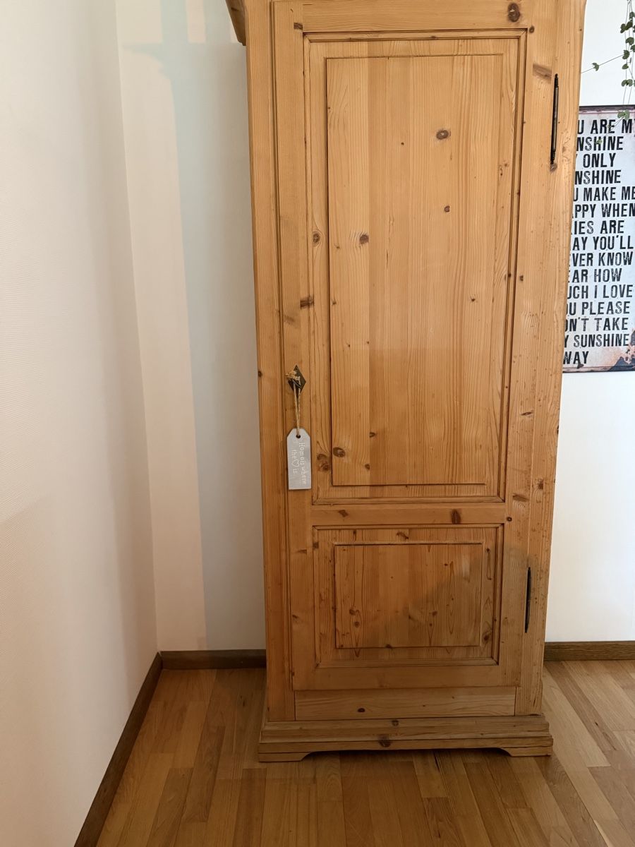 Armadi: Schrank Tanne Holz – Nuovo (secondo la descrizione) da Birsfelden venduto da Haex 4