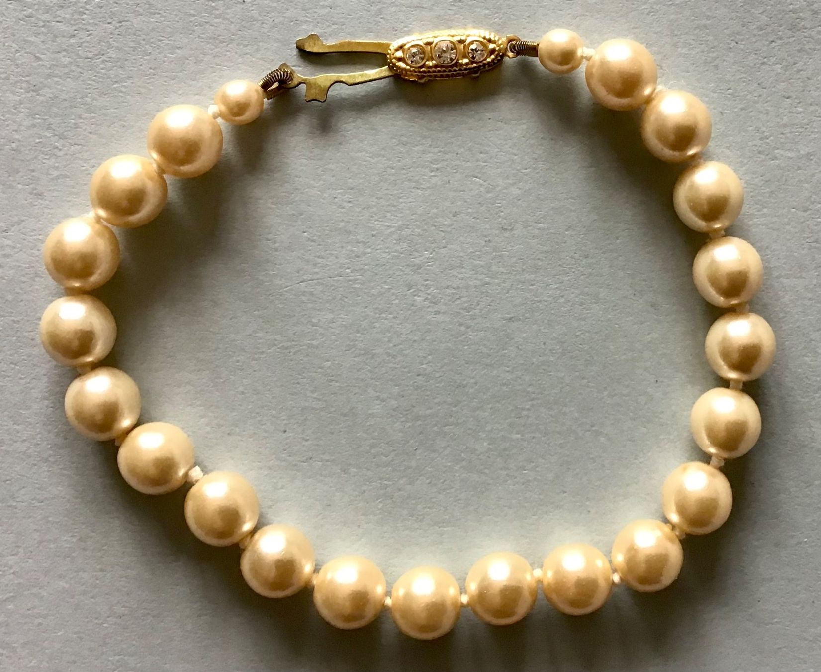 Perle (finte): Perlen Armband mit Sicherheitsverschluss – Nuovo (secondo la descrizione) da Bubendorf venduto da Alpenheidi 1