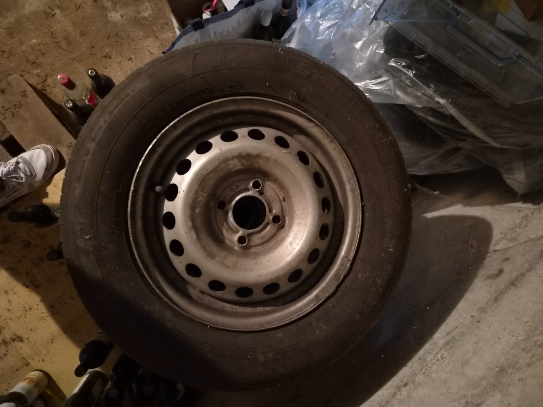 Renault Cerchioni: Renault Stahlfelgen – Usato da Müntschemier venduto da Conker1 1
