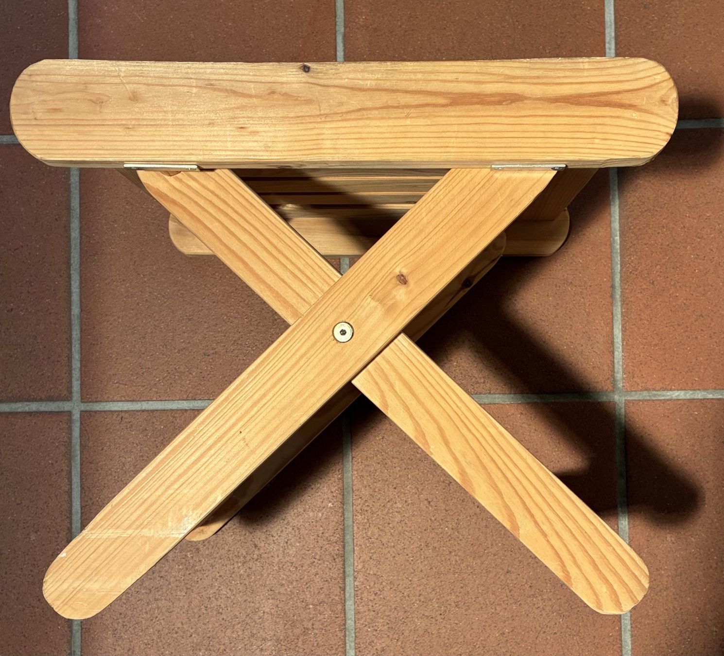 Hocker: Hocker aus Holz, klappbar – Gebraucht aus Oberkulm von web_zxf7 1