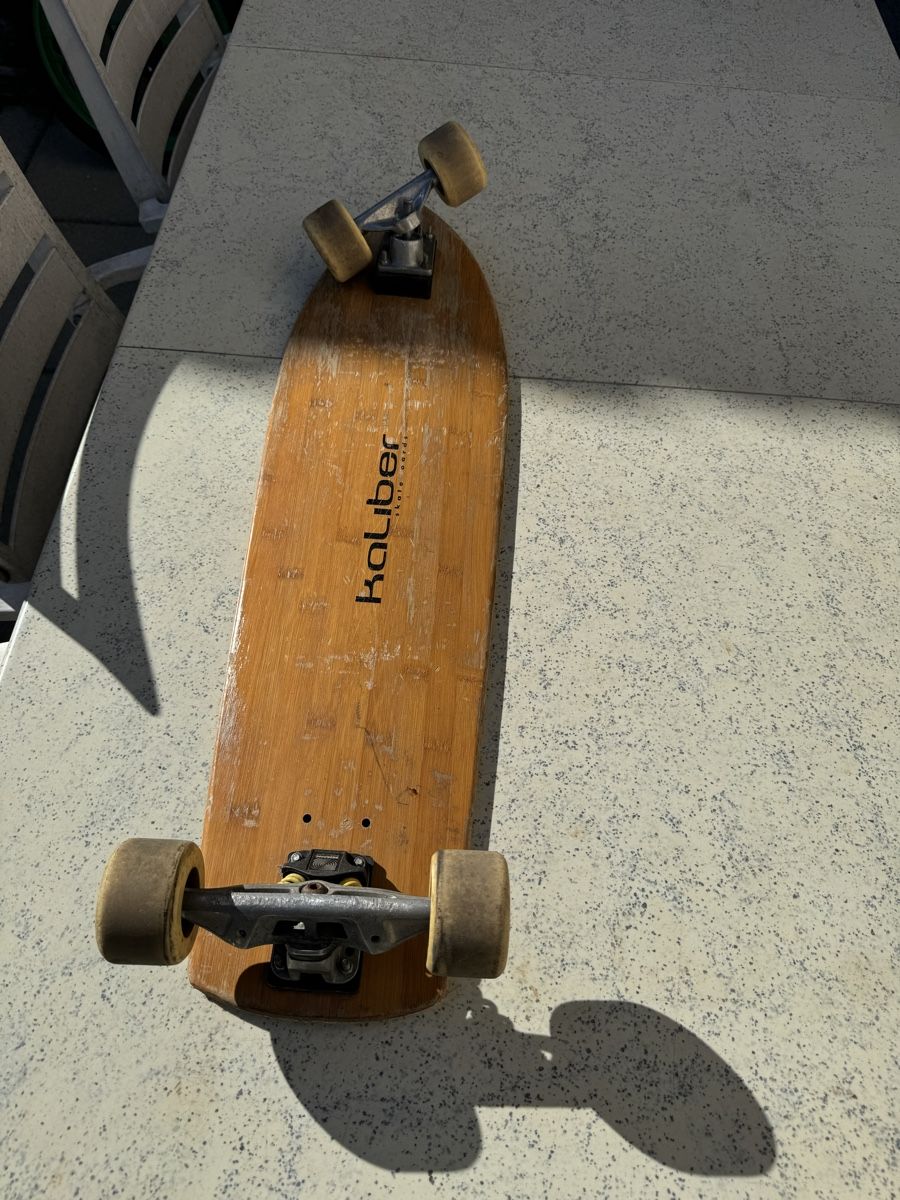 Skateboards: Longboard – Défectueux à Dübendorf par Sachs621