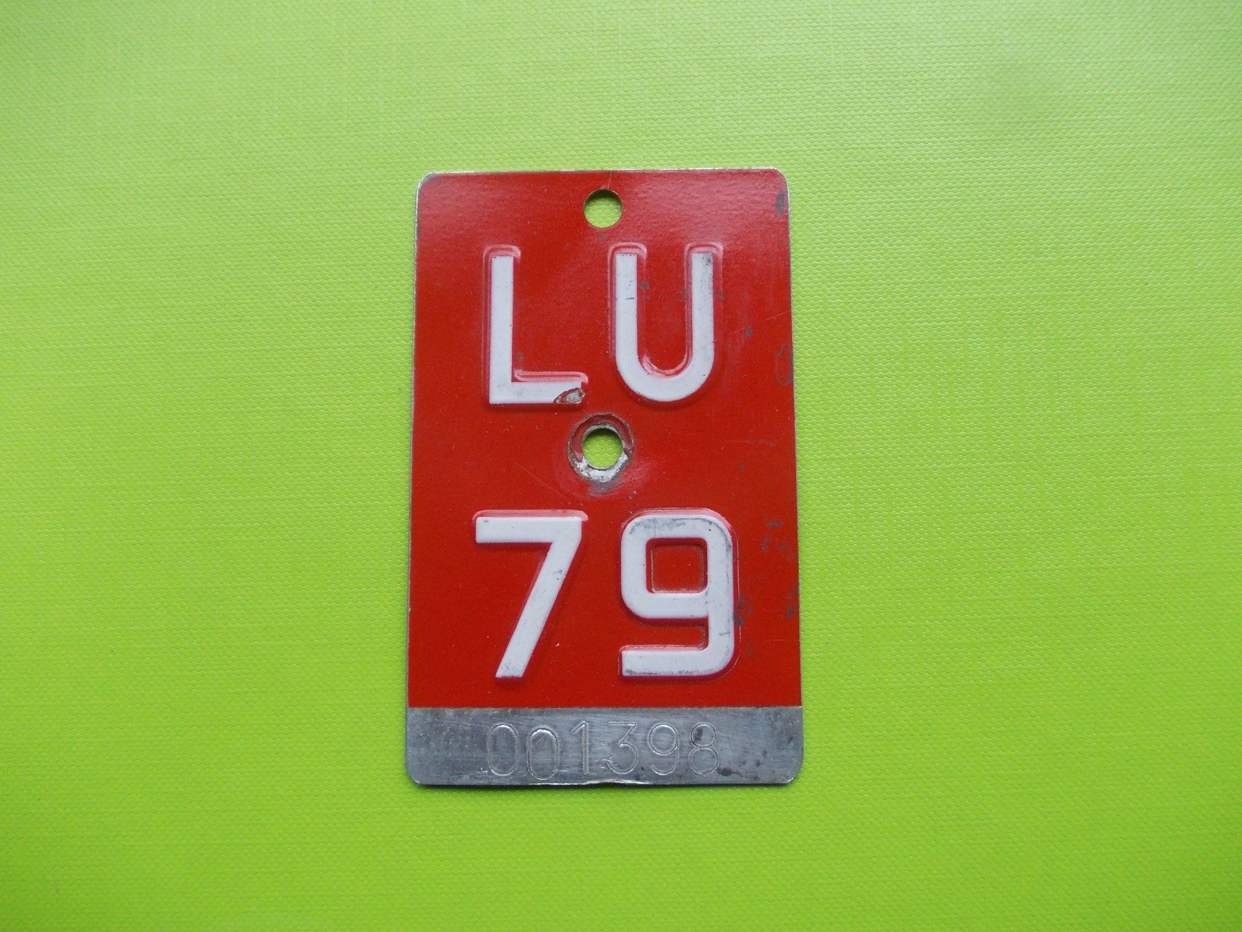 Insegne: Velonummer / Fahrradnummer LU 79 – Usato da Gsteigwiler venduto da HORMIGA21