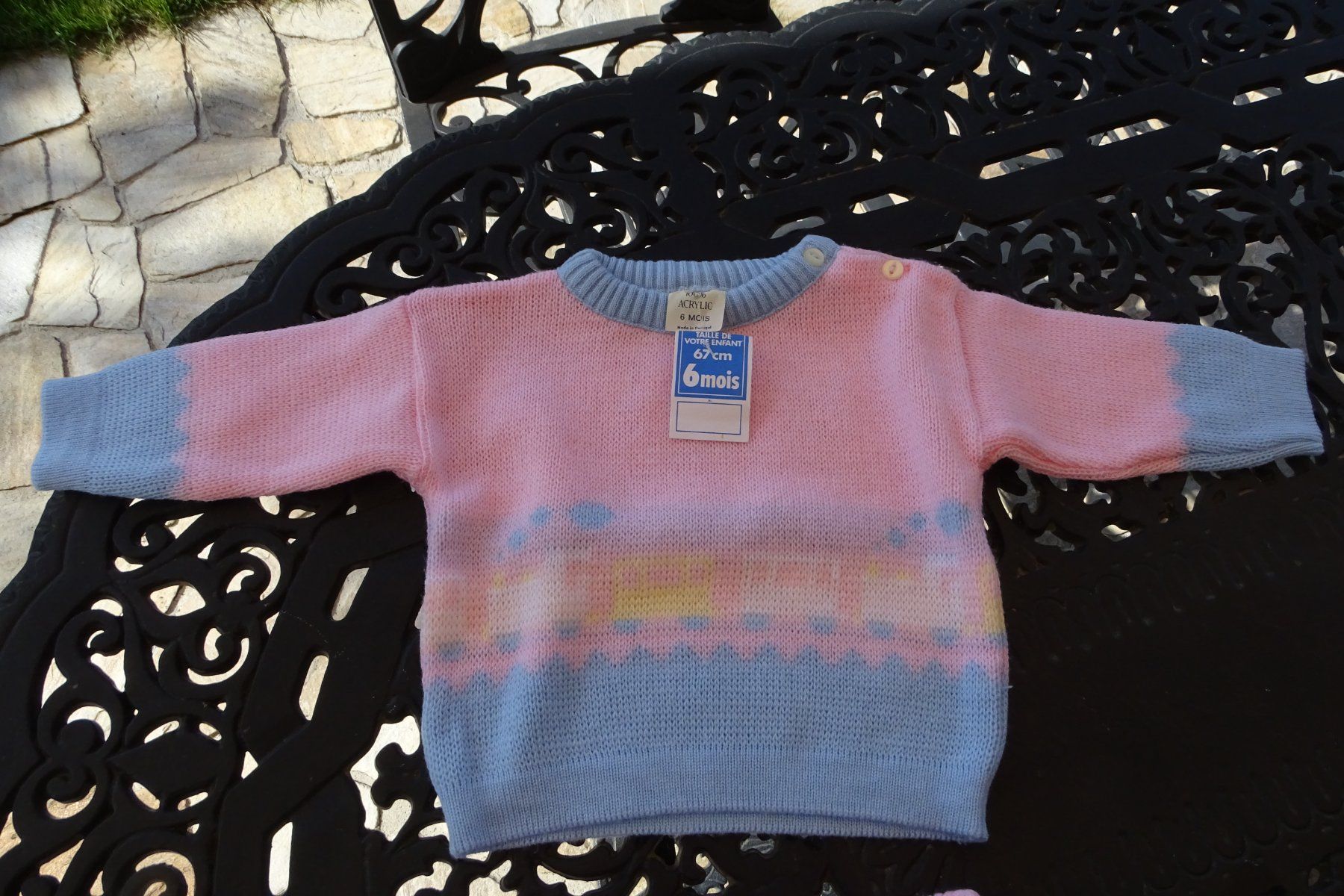 Lotti & Set di vestiti: neuf pantalon pull bébé 6 mois Hose Pullover neu 6 Monate 68 – Nuovo e nell'imballaggio originale da Lugnorre venduto da gg17 1