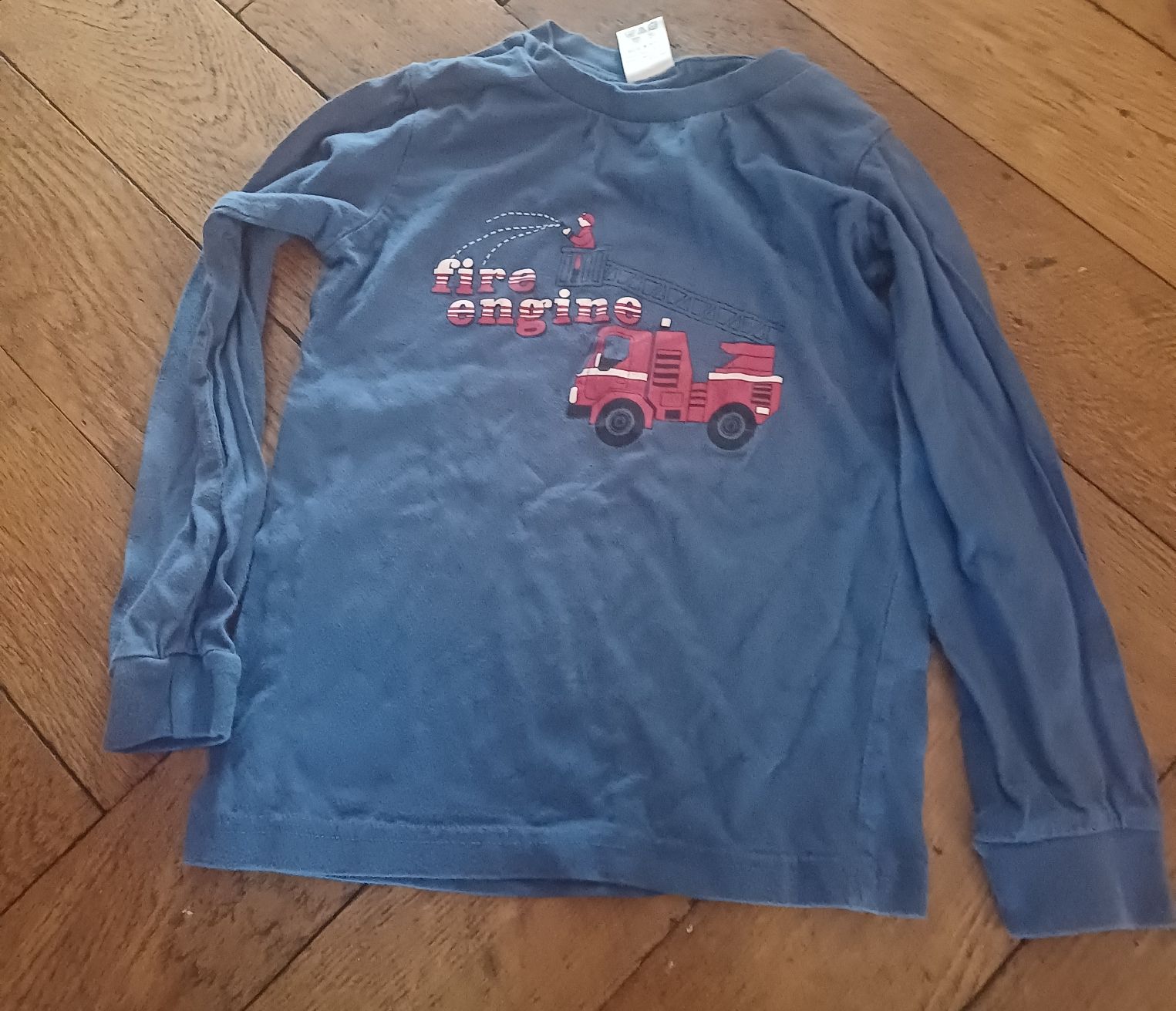 Pullover & Sweatshirts: Langarmshirt Grösse 110 – Gebraucht aus Schönenwerd von pomodor