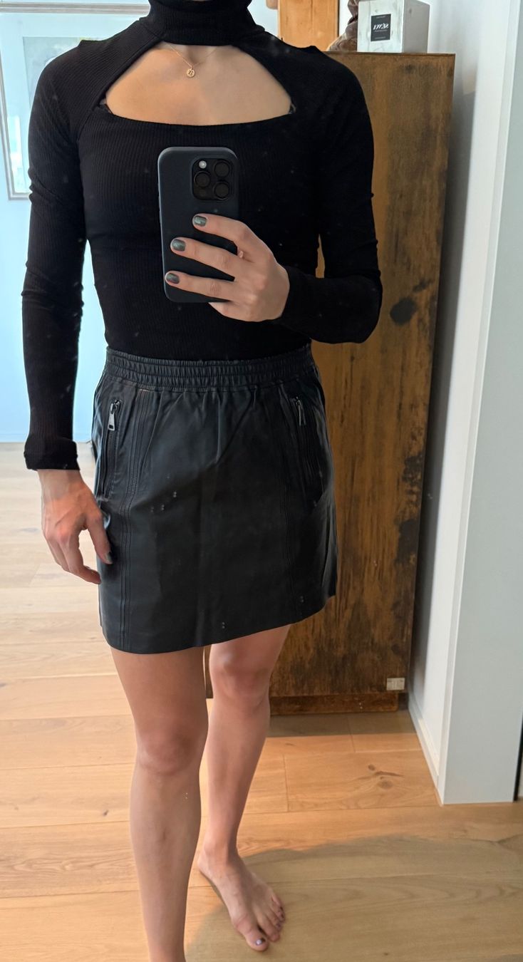 Guess Top: Langarmshirt Guess XS – Nuovo (secondo la descrizione) da Oberwil-Lieli venduto da Claudine_1988 1