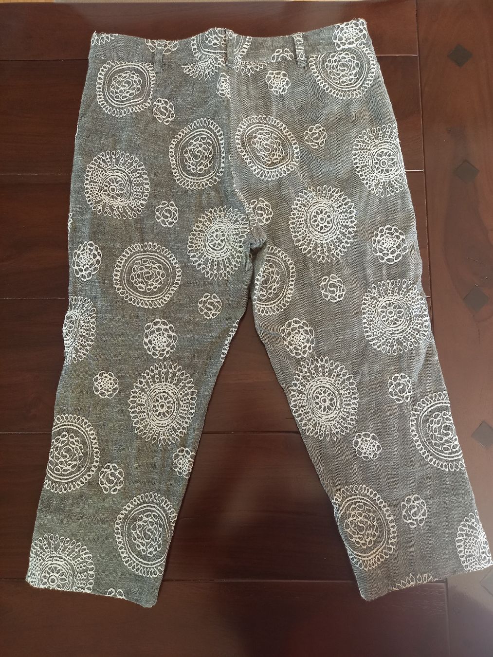 Hosen: Damenhose 3/4 – Neu (gemäss Beschreibung) aus Winterthur von leo_ywb7