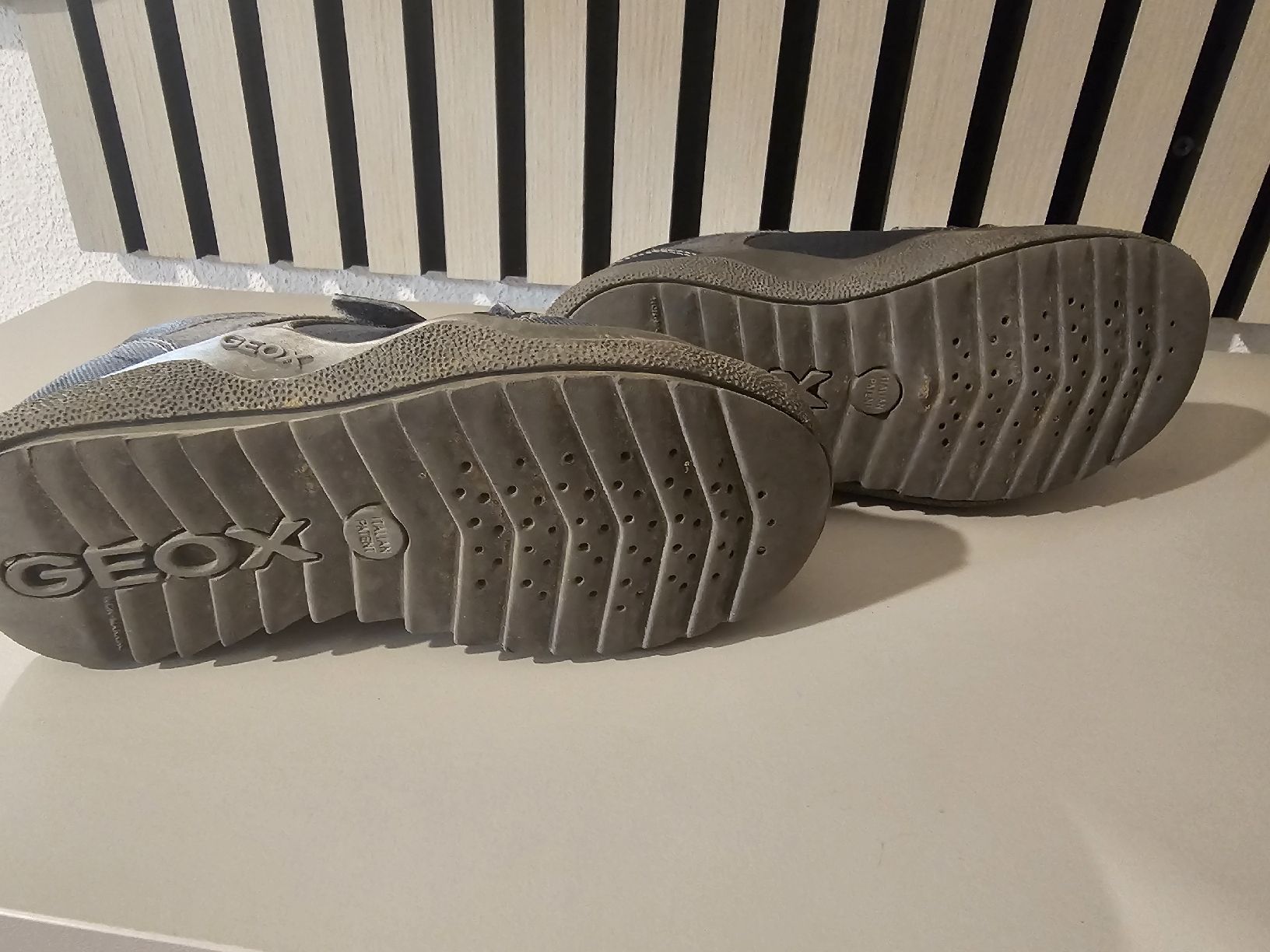 Geox Chaussures garçon: Halbschuh, Sneaker Geox in 29 – D'occasion à Buch am Irchel par Potzblitz2 4