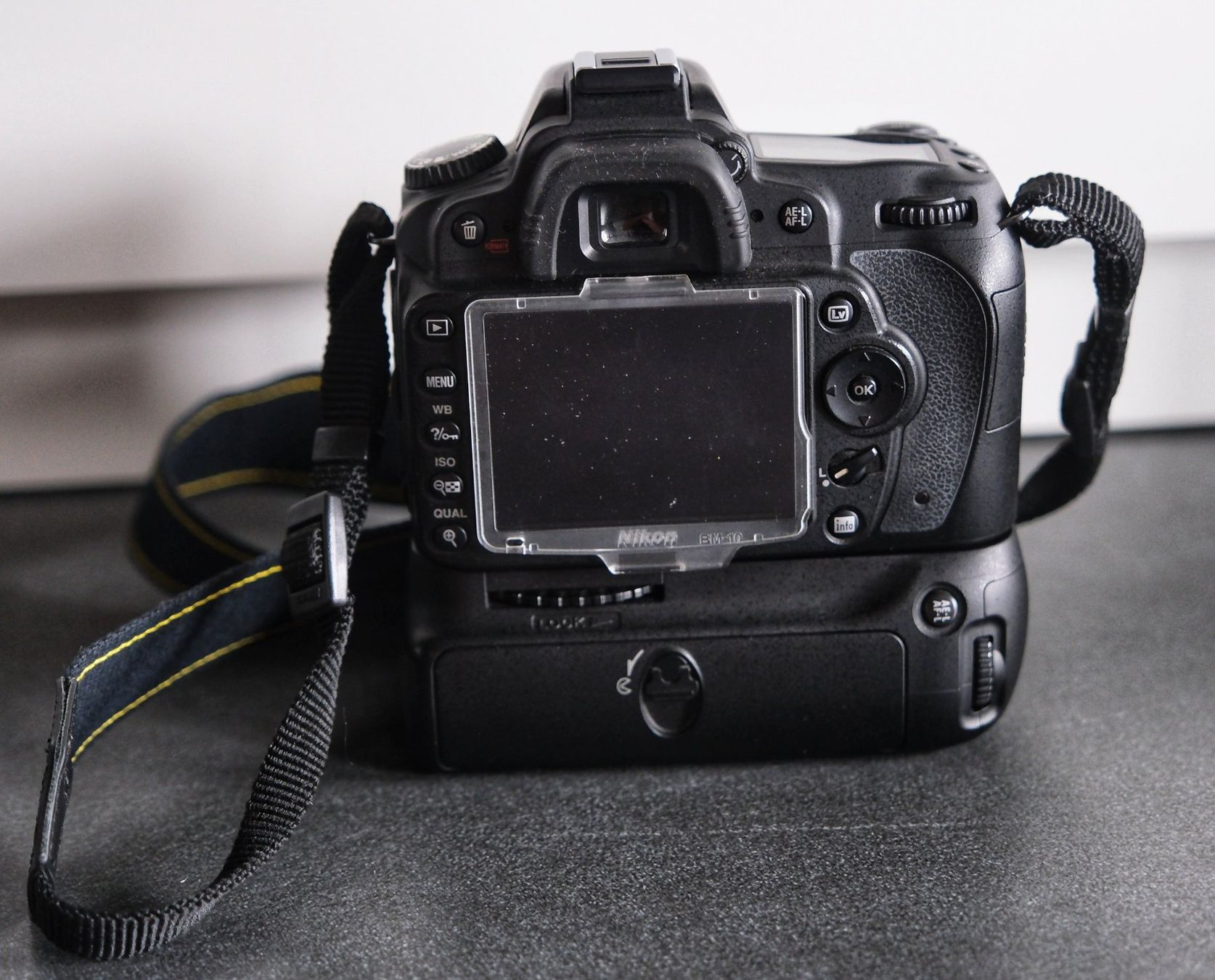 Nikon Kamera: Nikon D90 Spiegelreflexkamera inkl. Grip MB-D80 – Gebraucht aus Wohlen AG von Exitburn 2