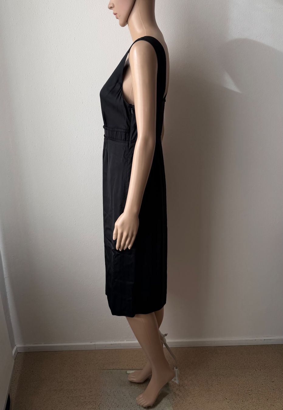 Vestiti: BURBERRY Kleid 🖤 – Usato da Zürich venduto da ClosetQueen 3