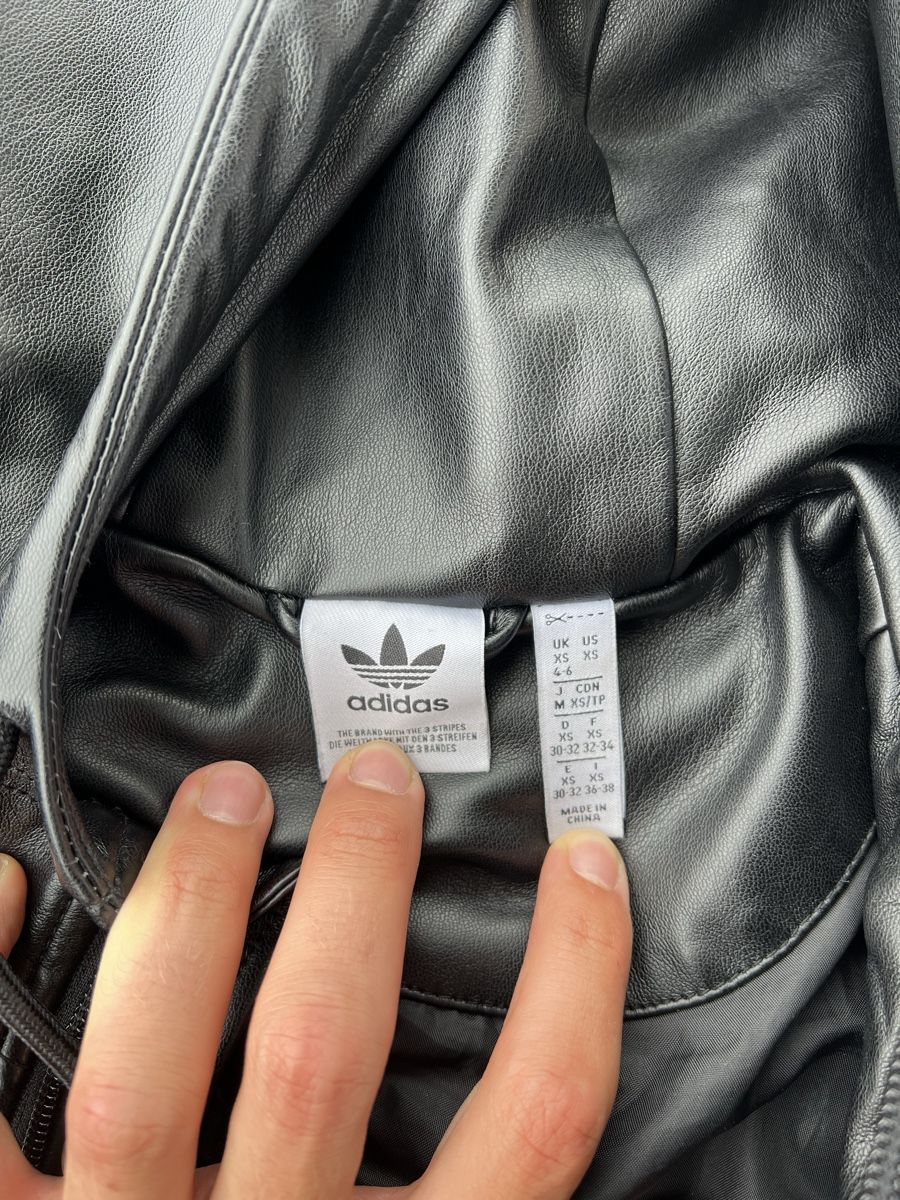 Adidas Jacken: Adidas Boxy Faux Leather Jacket – Neu (gemäss Beschreibung) aus Bürchen von leo_66dc 7