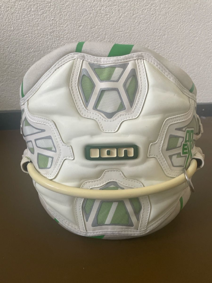 Sport dell'aria & Aquiloni: Harnais Kitesurf ION Apex S – Usato da Lausanne venduto da jer_m5kh