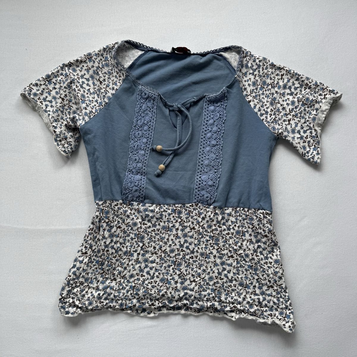 T-shirt: Süsses Vintage Oberteil Gr.M – Usato da Oberwil BL venduto da olibbg 1
