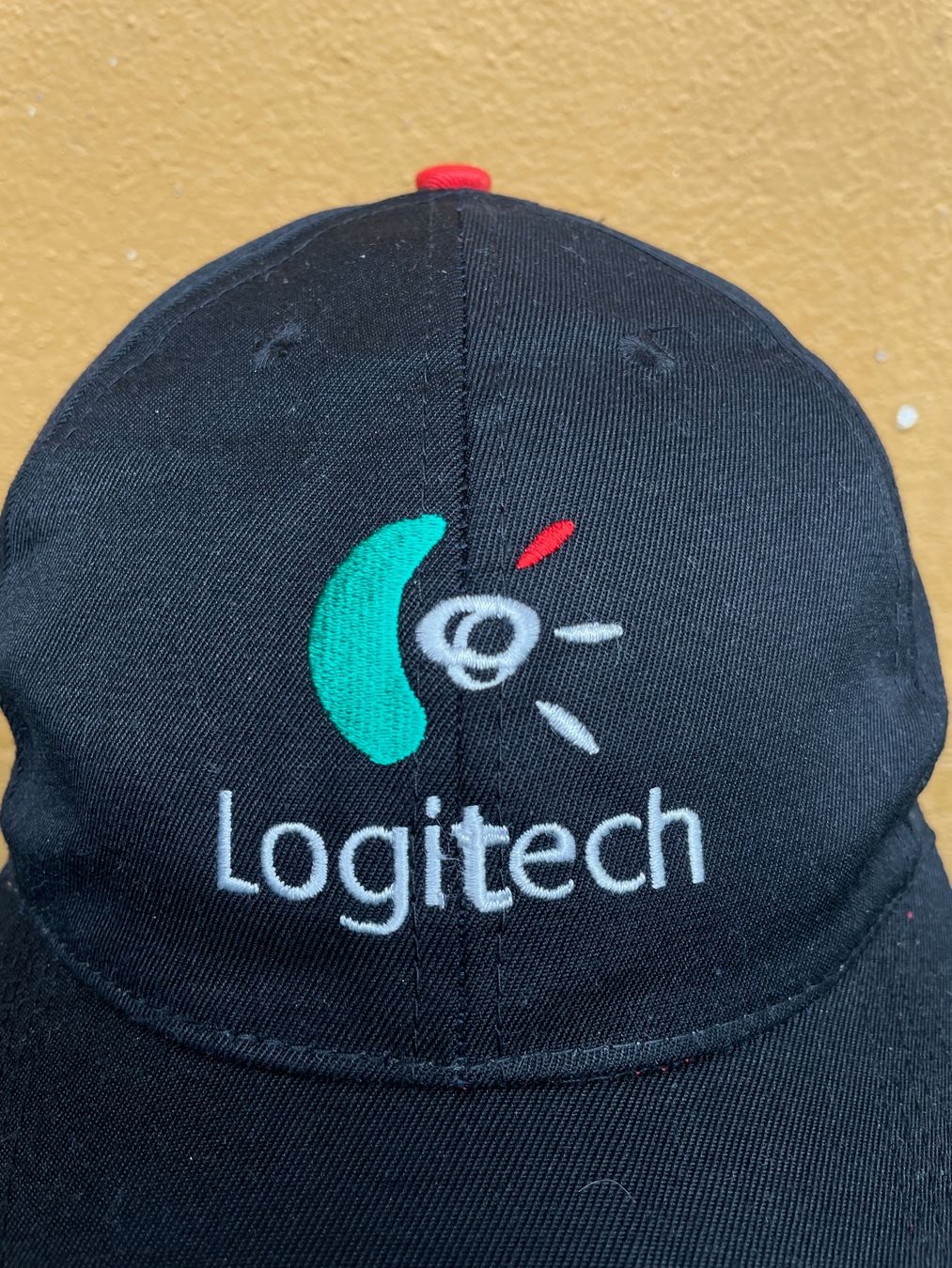 Copricapi, berretti & cappellini: Vintage Y2K Logitech Cap Computer – Usato da Zürich venduto da le_souk 1