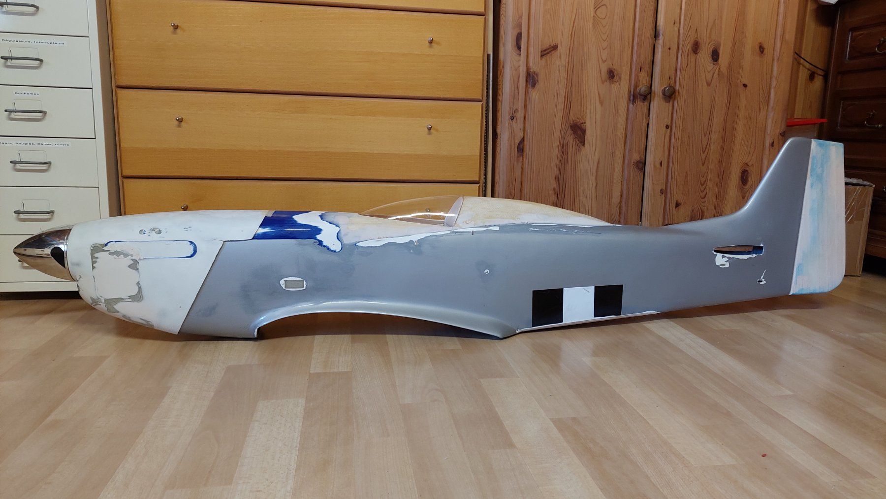 Modellismo RC: P-51 "The Galloping Ghost" – Usato da Saignelégier venduto da DidierG