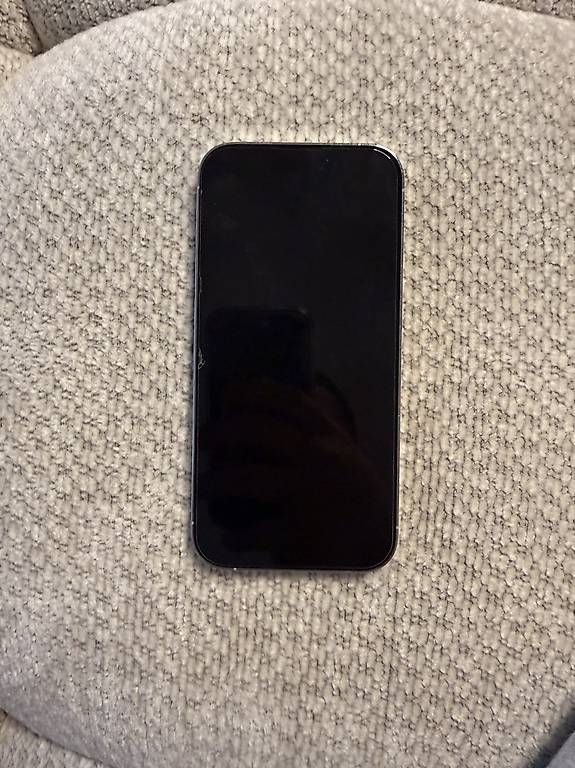 Telefoni cellulari / Smartphones: Iphone 14 pro – Usato da Zürich venduto da vul_qxs7 1