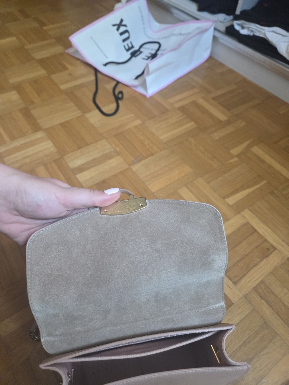 Furla Taschen für Damen: Furla Metropolis Tasche rosa Leder – Gebraucht aus Adlikon b.Regensdf von che_xxb9 2