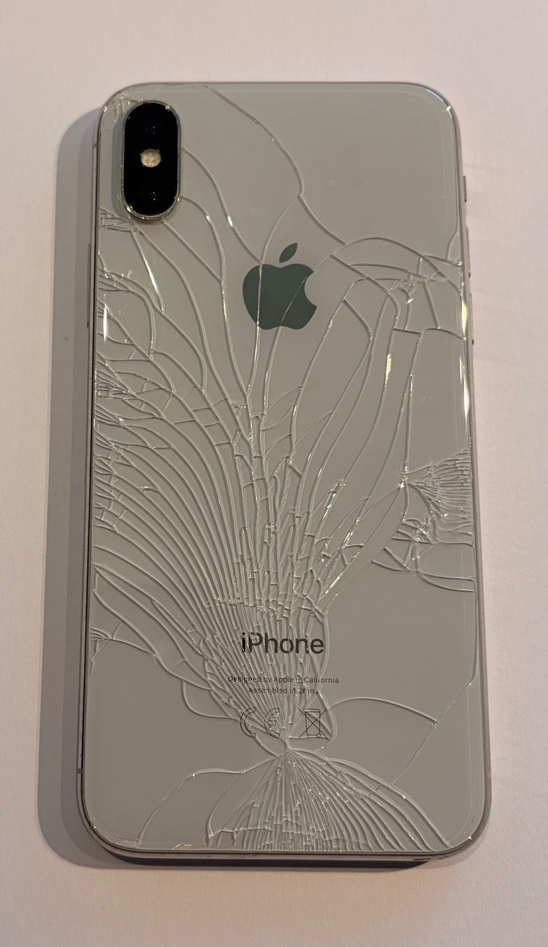 Apple Telefoni cellulari / Smartphones: iPhone X 64GB Space Gray – Usato da Erde venduto da Ricardoannonce 1