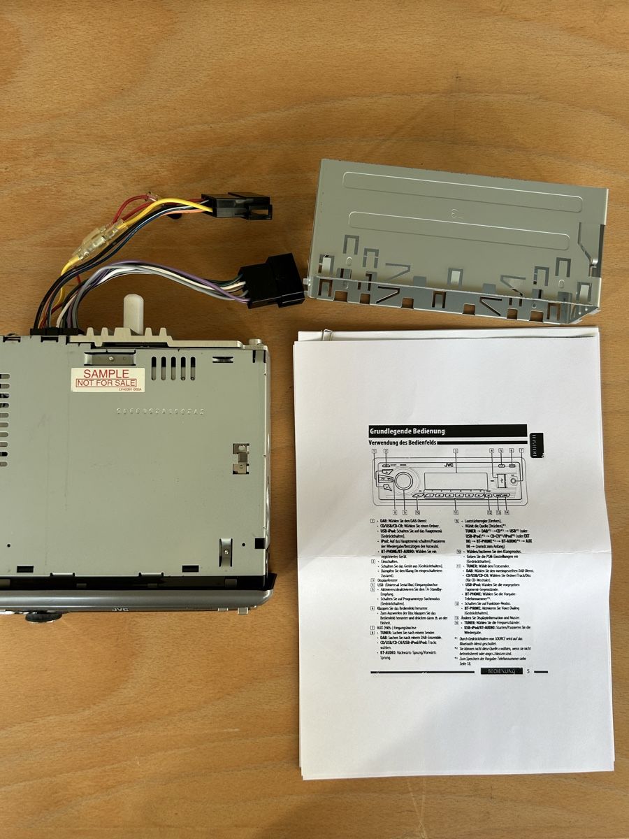 JVC Radios: Autoradio 2 Stück – Gebraucht aus hombrechtikon von rolfc 2