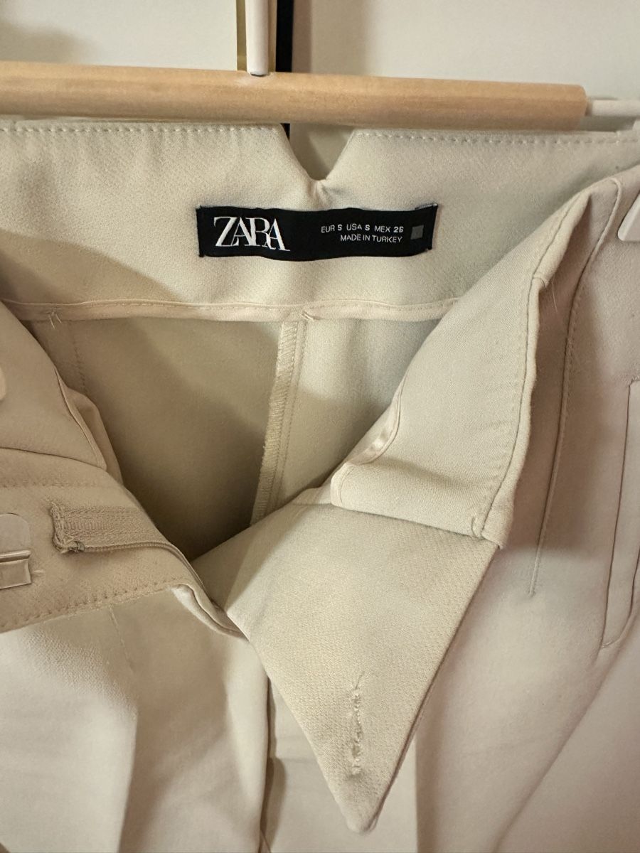 Zara Pantaloni: Zara Hose mit hohem Bund – Nuovo (secondo la descrizione) da zürich venduto da sdxki 2