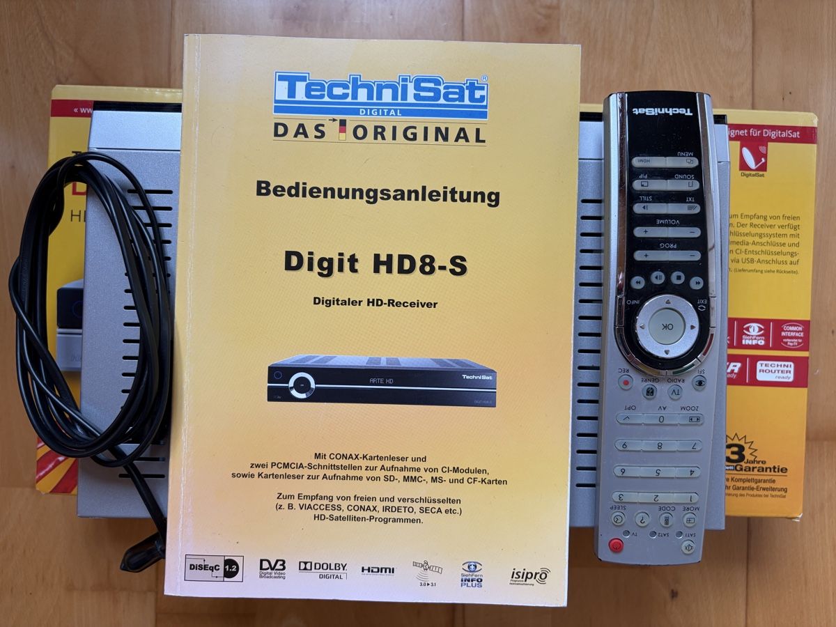 Technisat Récepteurs: TechniSat Satellitenreceiver Digit HD8-S silber – D'occasion à Rosshäusern par chzar1203 4