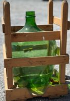 Glasballon in Holzkiste "T/S - Flasche"