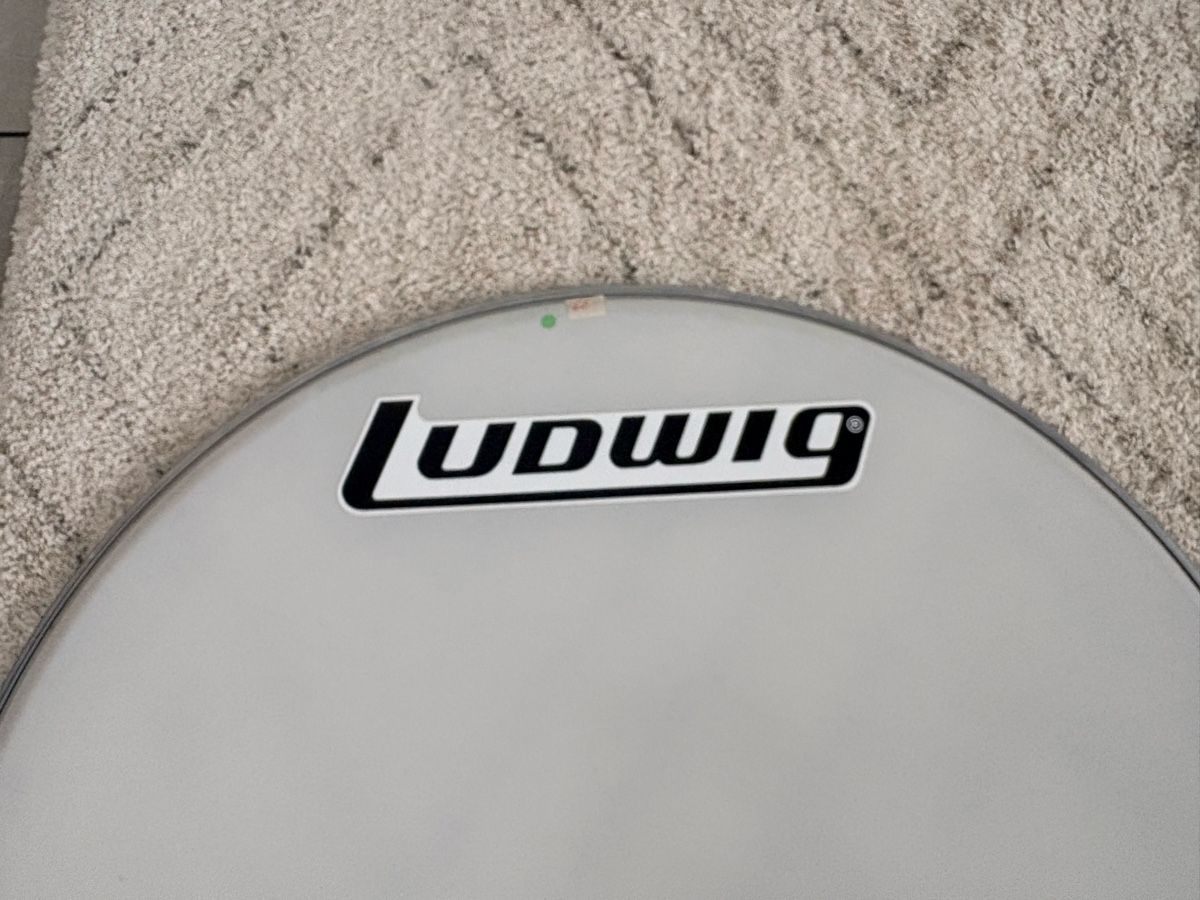 Ludwig Strumenti musicali: Ludwig 26 Bassdrum Head/Fell – Usato da Eich venduto da Vauclair 2