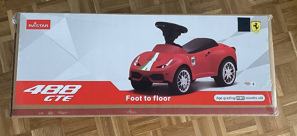 Veicoli per bambini: Ferrari Kinderauto Bobbycar NEU – Nuovo e nell'imballaggio originale da Widnau venduto da Ajsa-Emin