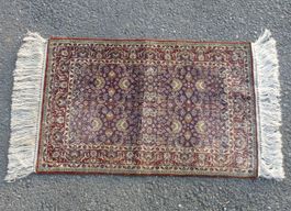 Wunderschöner feiner Seiden-Teppich