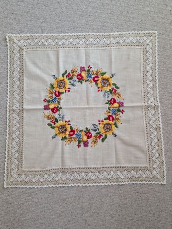 Herbstliche Tischdecke, neuwertig, 85x85 cm