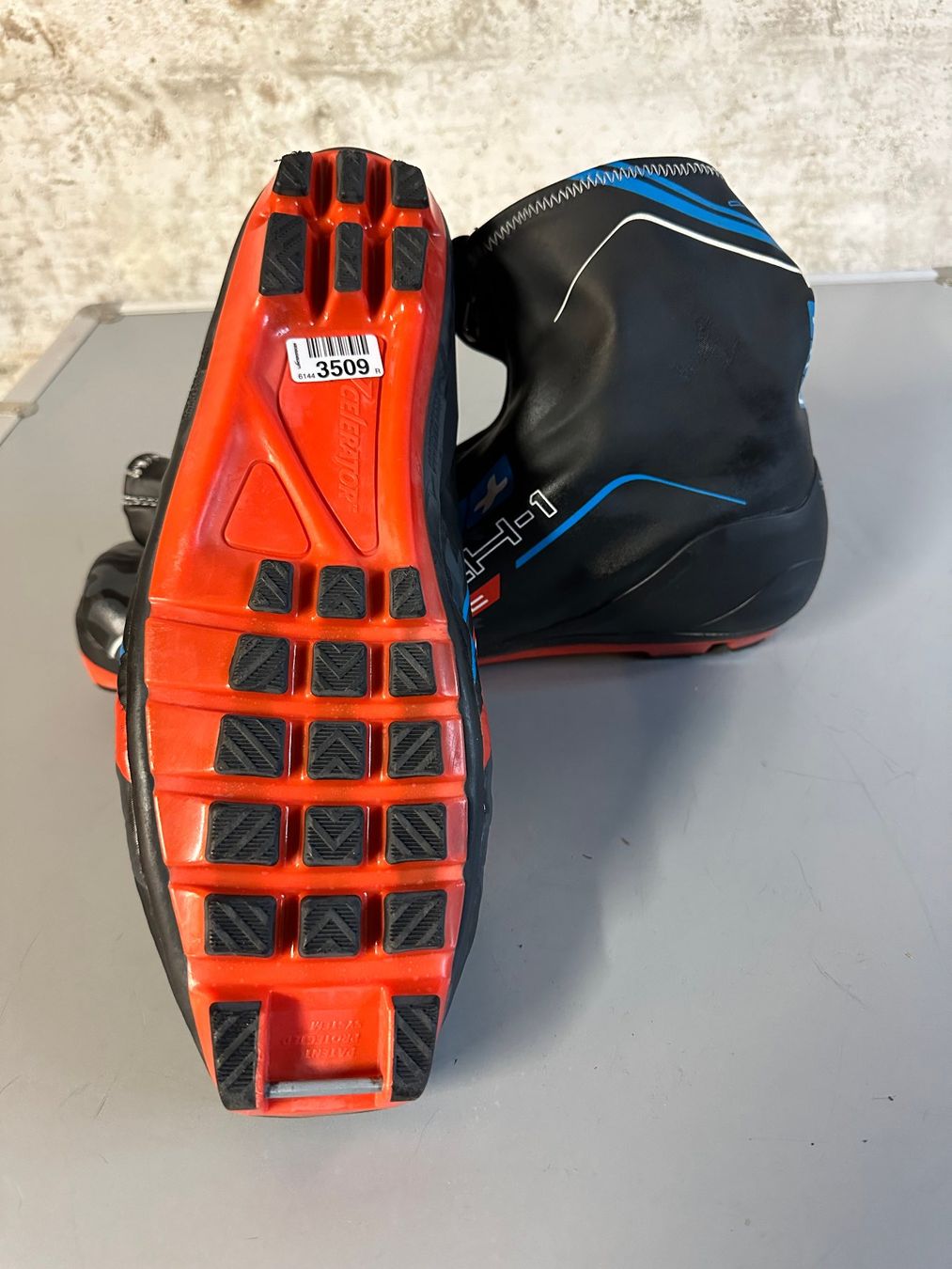 Scarpe da uomo: KW+ Klassisch Langlauf Schuhe Gr. 48 – Usato da Emmenbrücke venduto da karkarkar 4