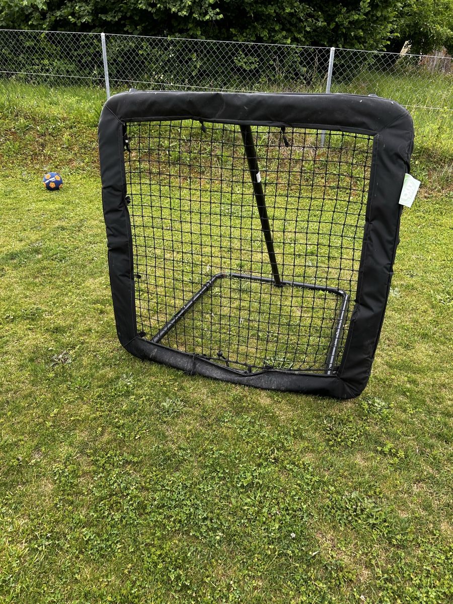 Porte da calcio e da hockey: EXIT TOYS Ball-Rebounder Kickback L – Usato da Zetzwil venduto da schwetlick85