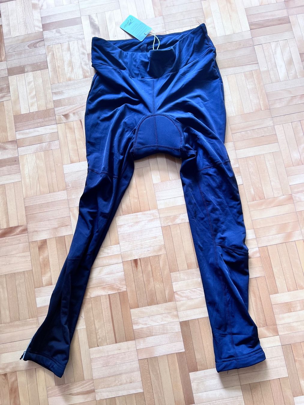 Hosen: Ganz neue Velo Hose Nr. 40 – Neu und originalverpackt aus Schaffhausen von Shiva_70