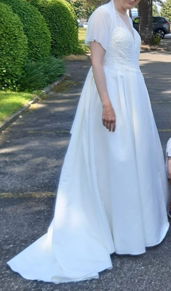 Kleider: Hochzeitskleid Grösse 38 – Neu (gemäss Beschreibung) aus Sissach von mar_xc7r