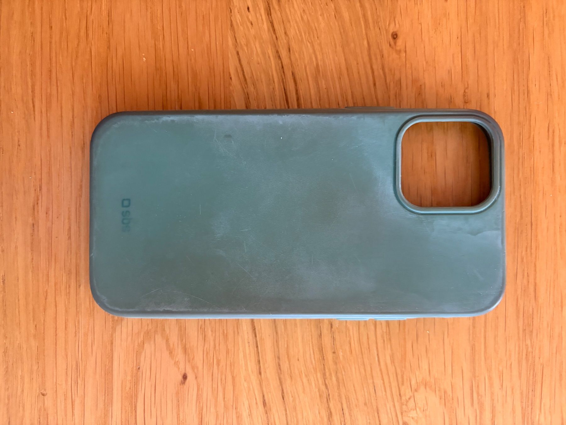 Apple Cover & Protezioni schermo: iPhone 12/12 Pro Hülle sbs grün – Usato da Bern venduto da Empe76 1