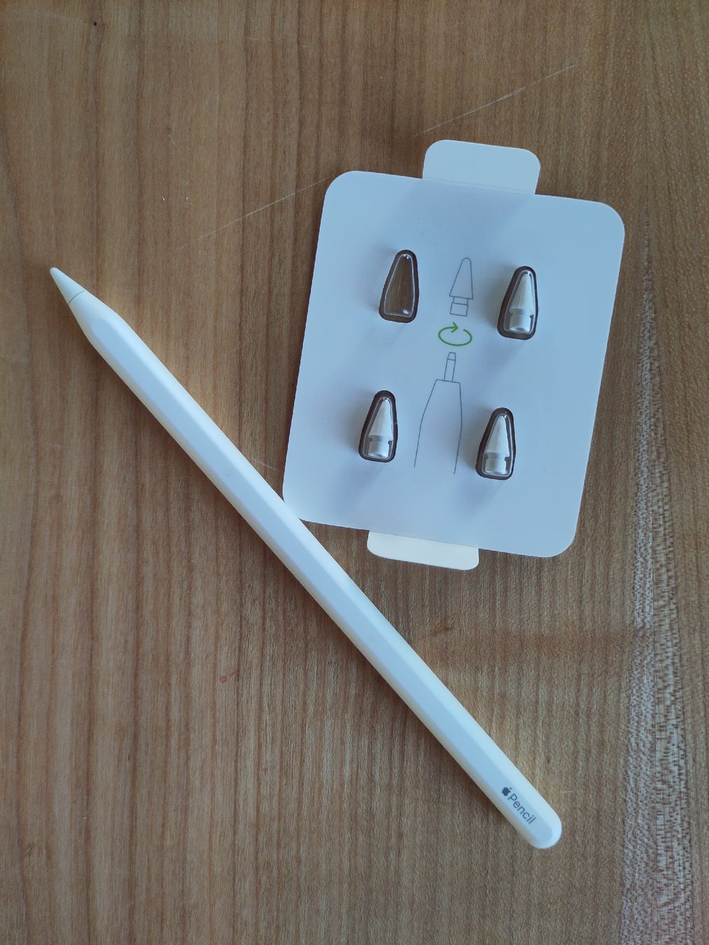 Apple Penna & Evidenziatori: Apple Pencil 2. Generation mit Ersatzspitzen  – Usato da Bern venduto da lito26 1