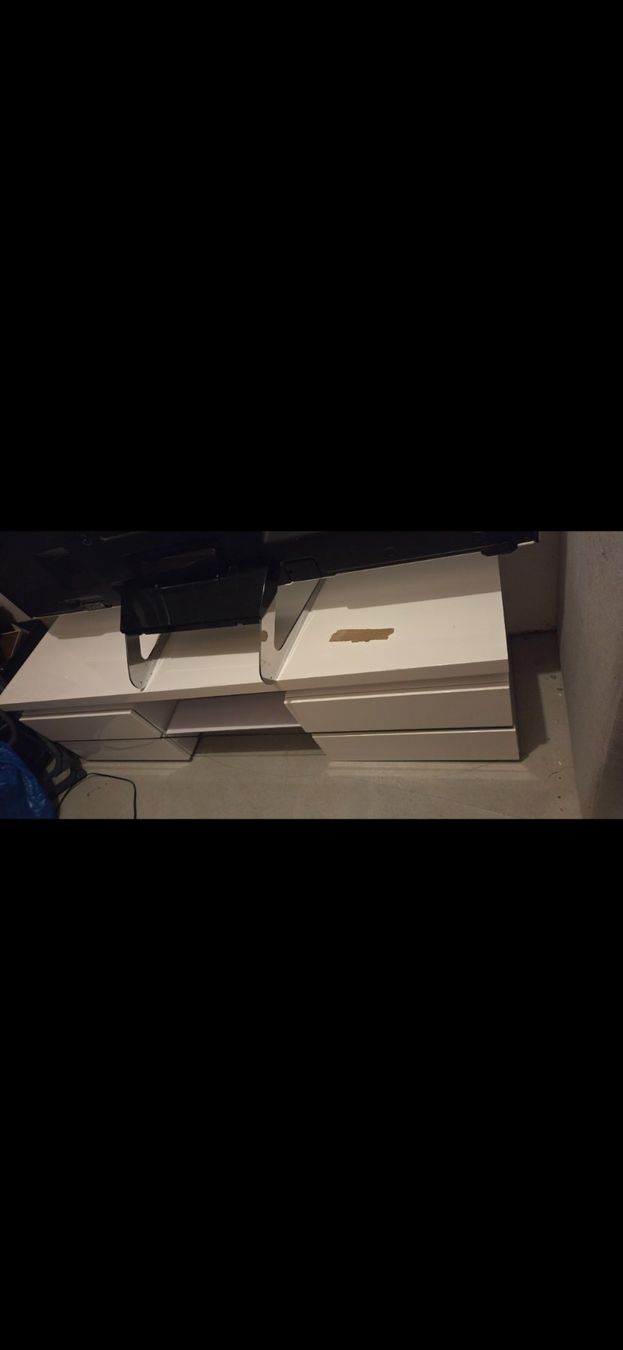 Panasonic Televisori: TX-L65WT600E Problem bei einschalten,sidebord mit mängel . – Usato da Arbon venduto da son_s5yv 4