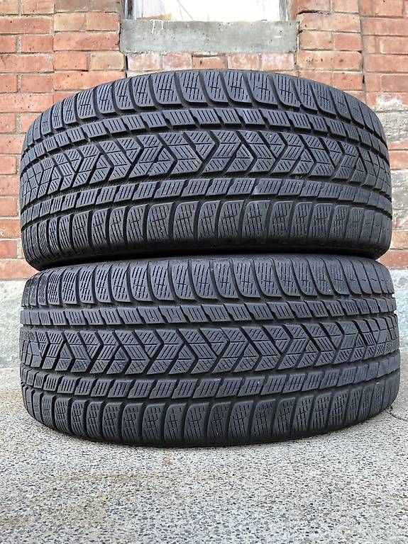 Pneus & Roues: 2 x 265/40/22 Pirelli Winterreifen  – D'occasion à Frasnacht par nobloff 2