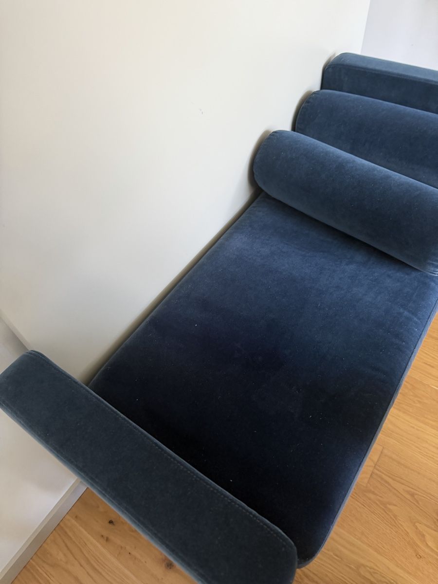 Liegen & Liegestühle: Chaiselongue day bed oder Bank :blau Samt 160cm  – Gebraucht aus Zurich von kat_dcy5 2